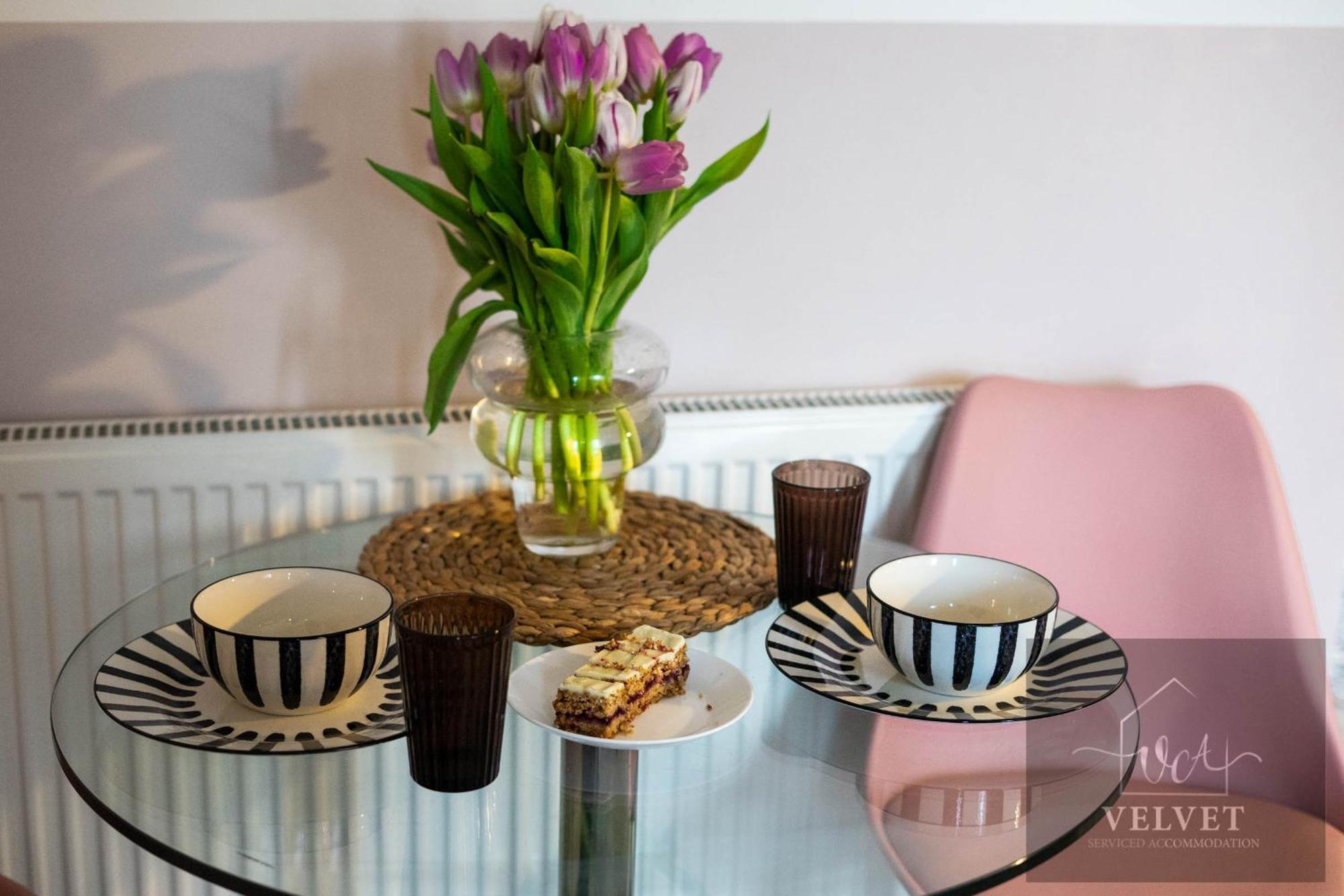 Апартаменты 1 Bed House , Free Wifi,Free Parking,Leasure,Business Суонси Экстерьер фото